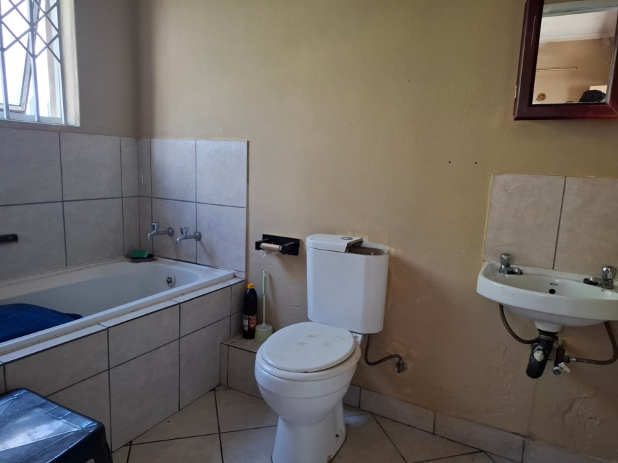 1 Bedroom Property for Sale in Silversands Western Cape
